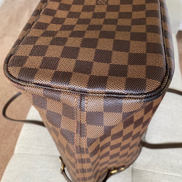 Louis Vuitton Damier Ebene Neverfull - Picture 11 of 16